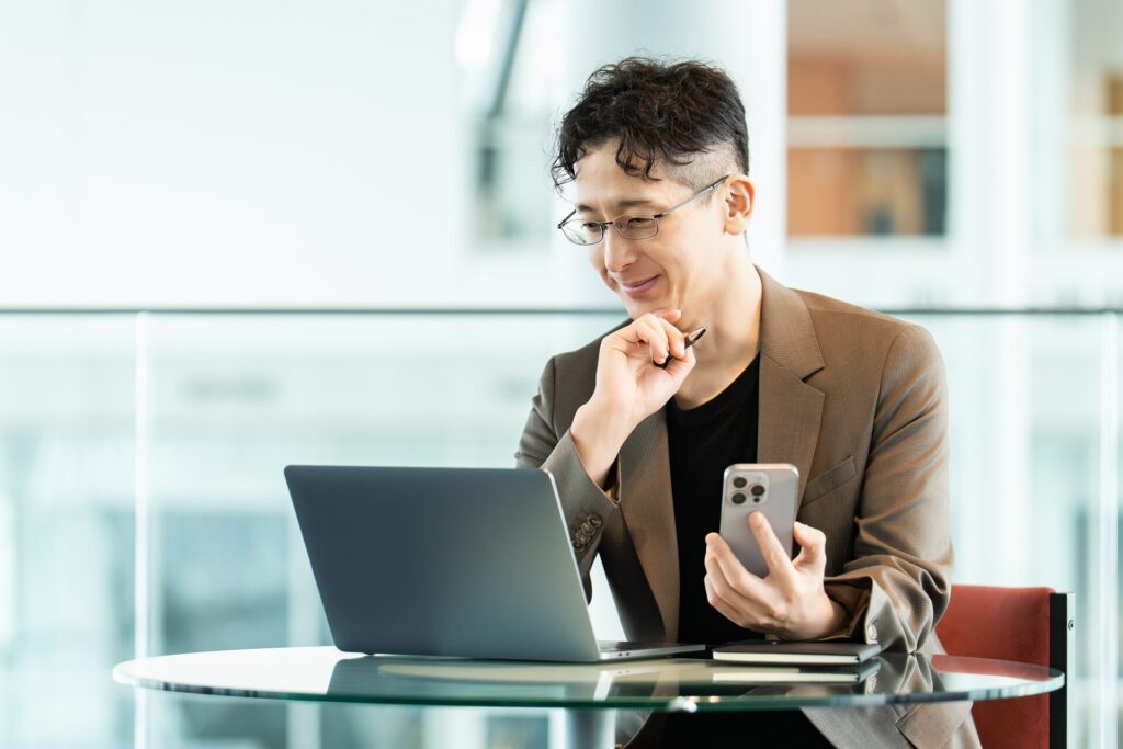 融資先を考えているビジネスパーソン
