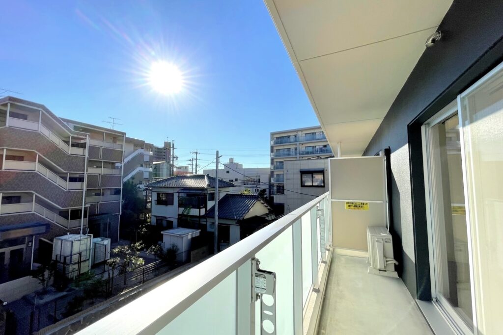 マンションのバルコニーから見える風景