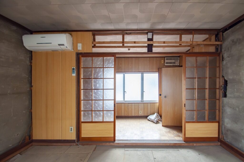 築古アパートの室内